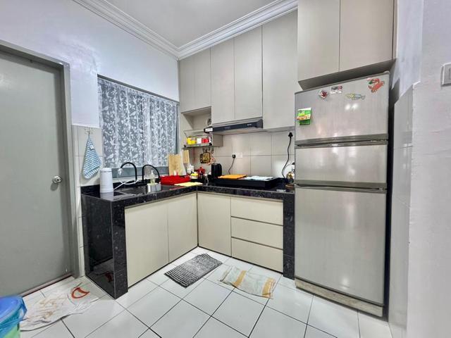 Condominium for rent in Malaka