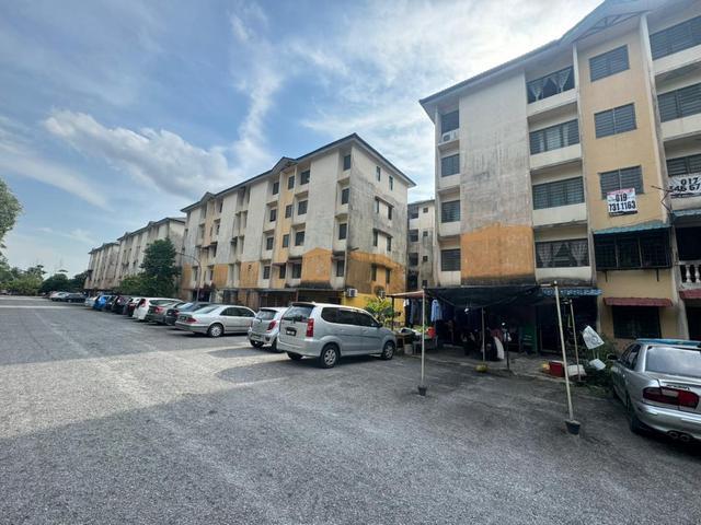Flat for sale in Selayang, Selangor
