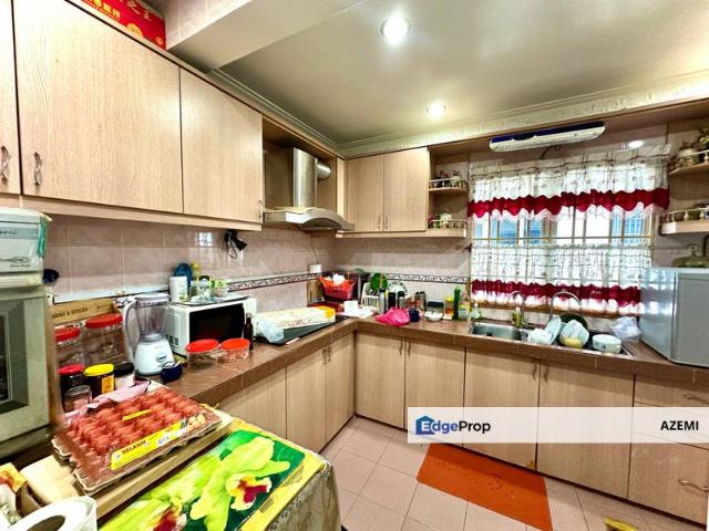 House for sale in Kota Damansara, Petaling Jaya