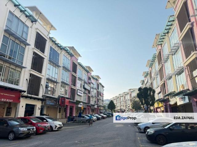 Shop for sale in Petaling, Alam Impian