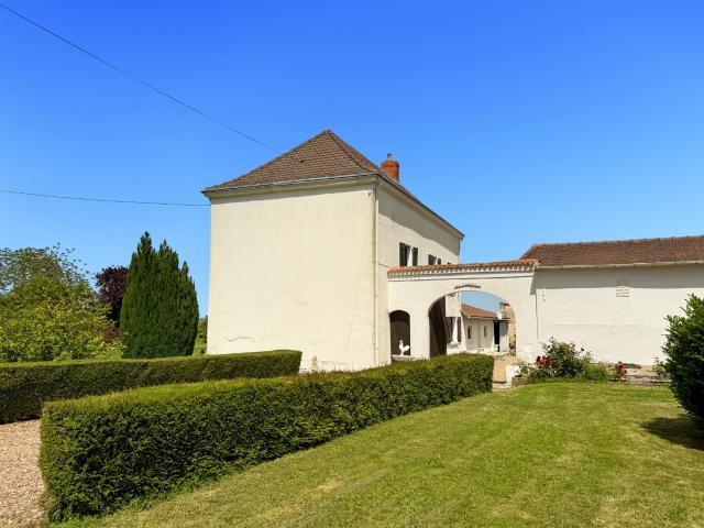 Château vente à Châtellerault, Sérigny