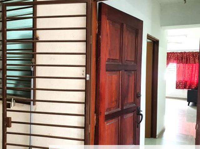 Flat for sale in Kajang, Langat
