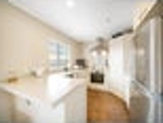 House for sale in Awhitu