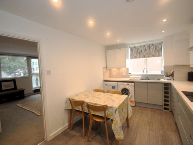 Apartment for rent in Regents Park Estate, Greater London