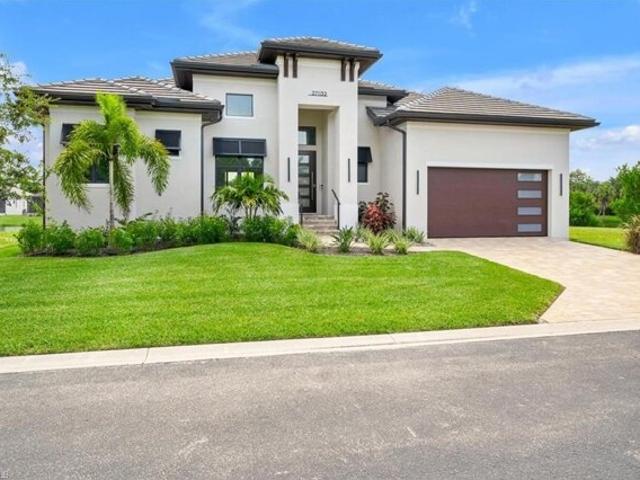 House for sale in Bonita Springs