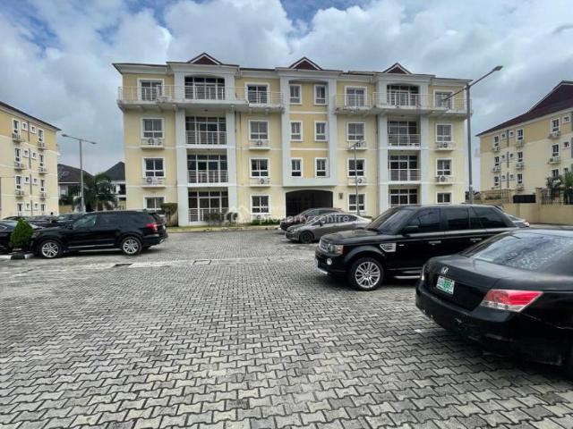 Flat for sale in Eti Osa, Lagos