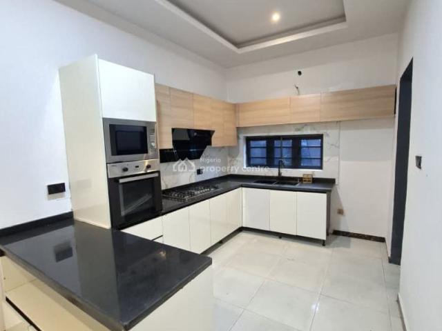 Detached house for rent in Eti Osa, Lagos