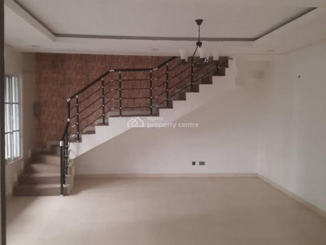 House for sale in Eti Osa, Lagos