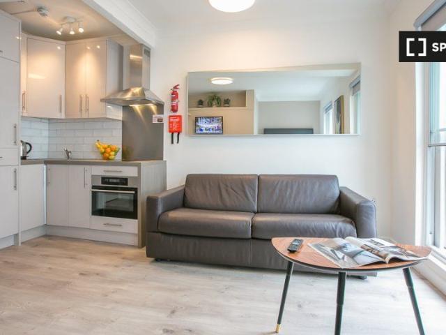 Studio to rent in Bluebell, North Tipperary