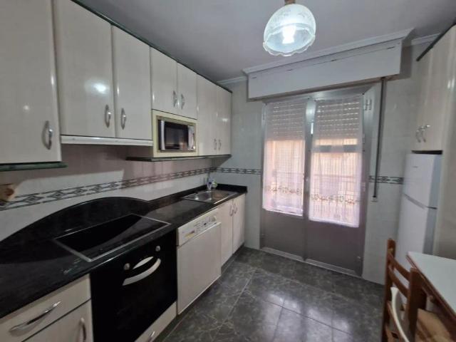 Apartamento en alquiler en Kueto, Sestao