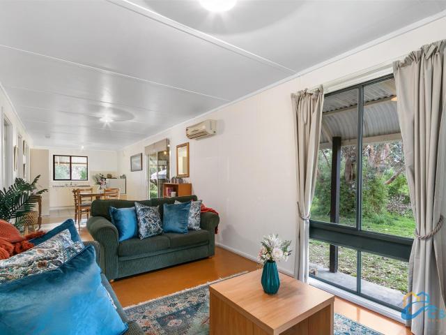 House for sale in Victoria