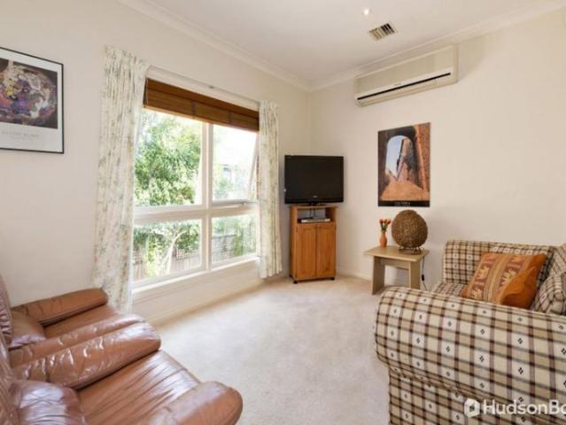 Townhouse for rent in Camerons Creek, Victoria