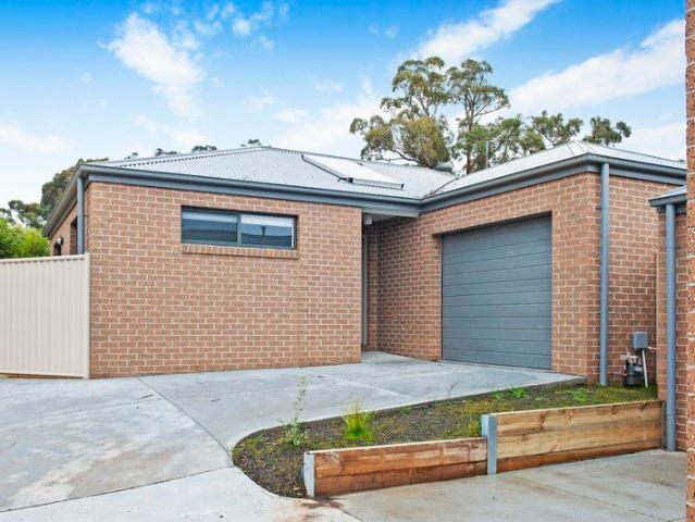Townhouse for sale in Ballarat, Victoria