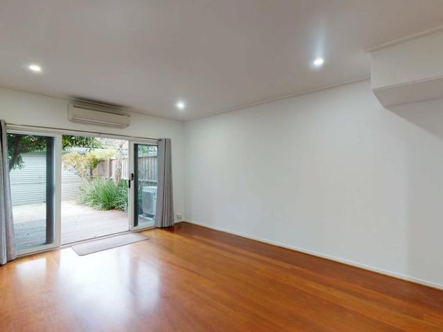 Townhouse for rent in Camerons Creek, Victoria