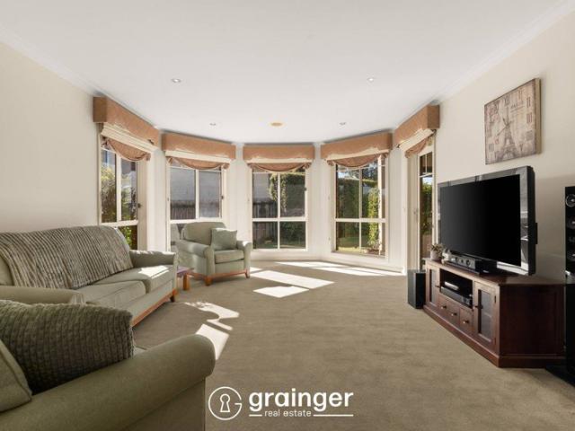 House for sale in Cranbourne North, Melbourne