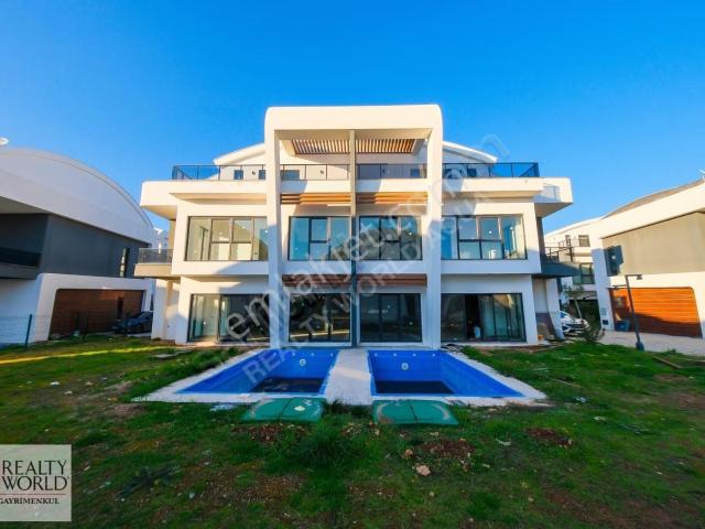 Kepez, Antalya içerisinde satılık Villa