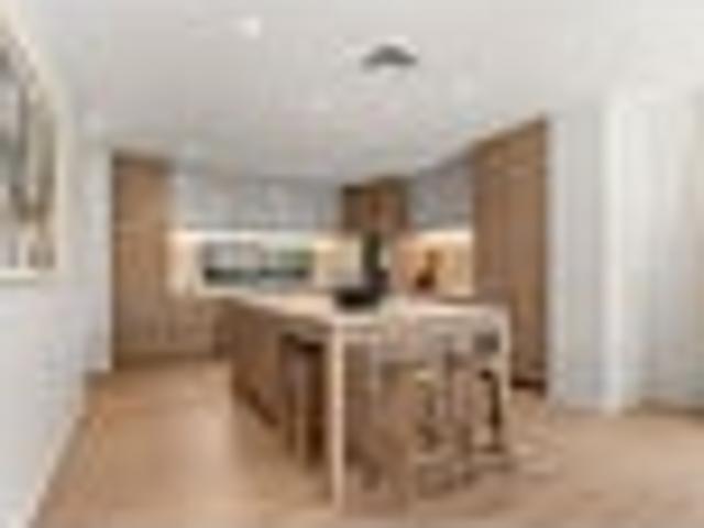 Townhouse for sale in Merivale, Canterbury