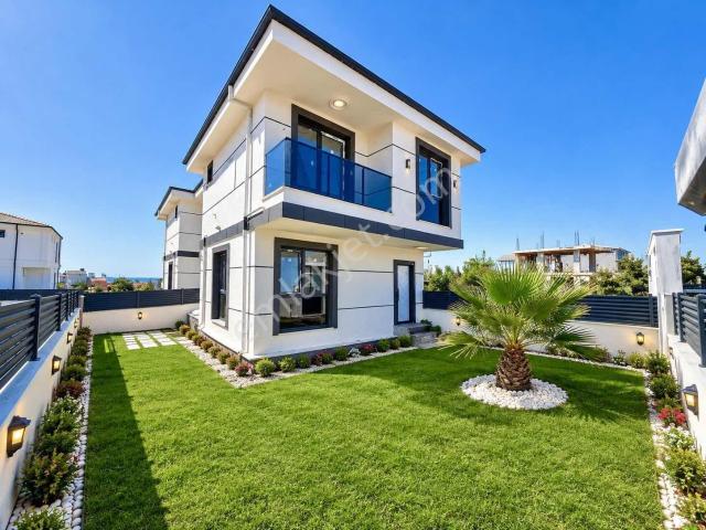 Yeniçiftlik Mahallesi, Marmaraereğlisi içerisinde satılık Villa