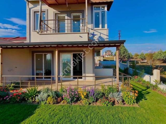 Yeniçiftlik Mahallesi, Marmaraereğlisi içerisinde satılık Villa