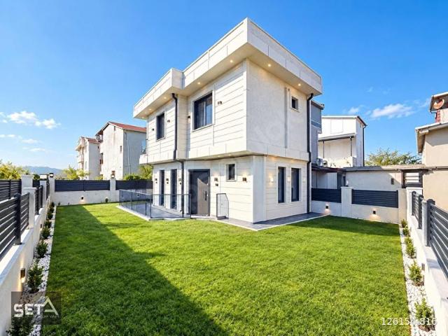 Yeniçiftlik Mahallesi, Marmaraereğlisi içerisinde satılık Villa