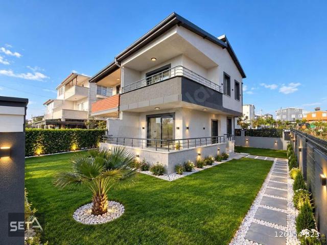 Yeniçiftlik Mahallesi, Marmaraereğlisi içerisinde satılık Villa