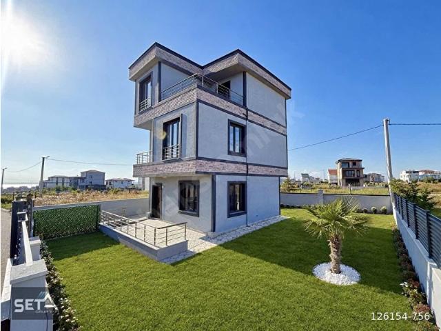 Yeniçiftlik Mahallesi, Marmaraereğlisi içerisinde satılık Villa