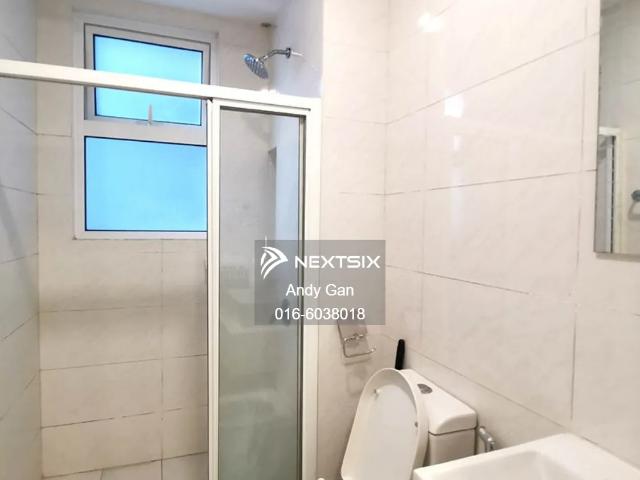 Shop for rent in Kuala Lumpur, Country Heights Damansara