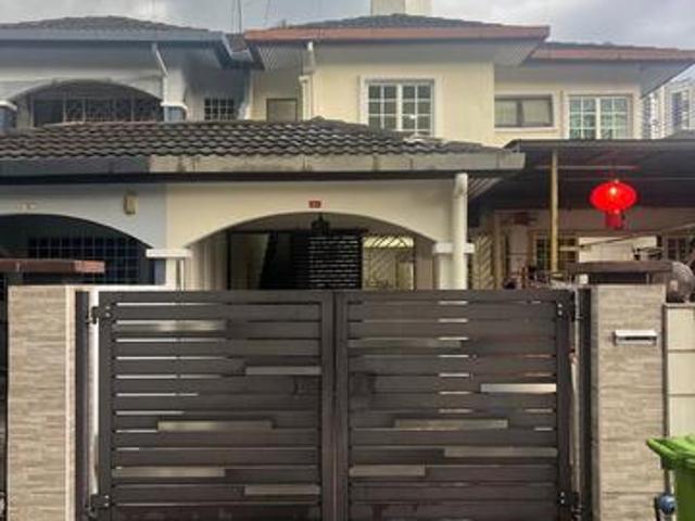 Townhouse for rent in Country Heights Damansara, Kuala Lumpur