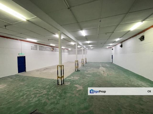 Warehouse for rent in Kawasan Perindustrain Jalan Usahawan, Kuala Lumpur