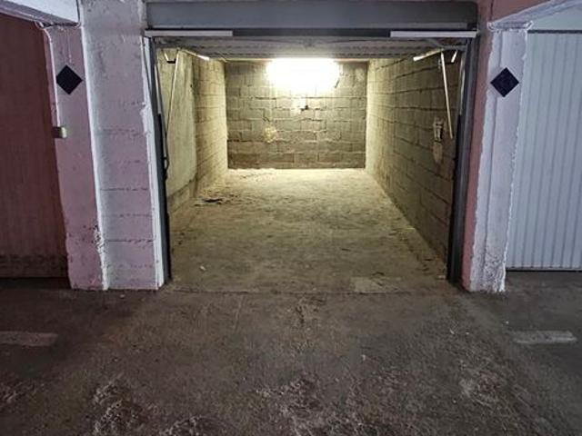 Garage vente à Montpellier, Sète