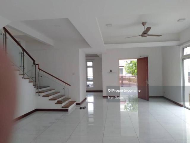 House for rent in Petaling, Alam Impian