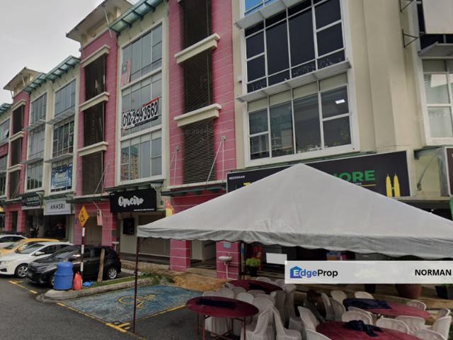 Shop for sale in Petaling, Alam Impian