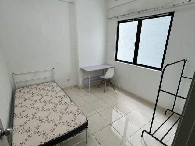 Room for rent in Petaling, Alam Impian