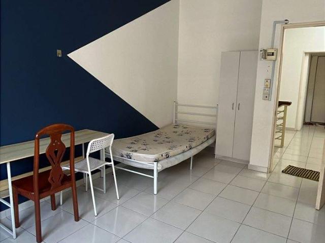 Room for rent in Petaling, Alam Impian