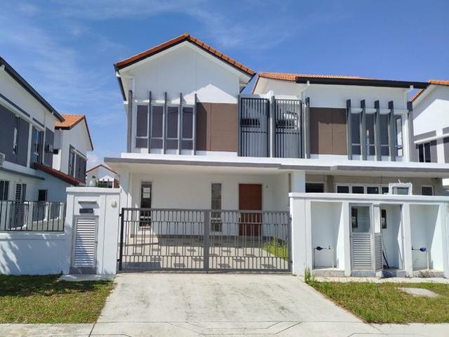Residential House for sale in Kajang, Langat
