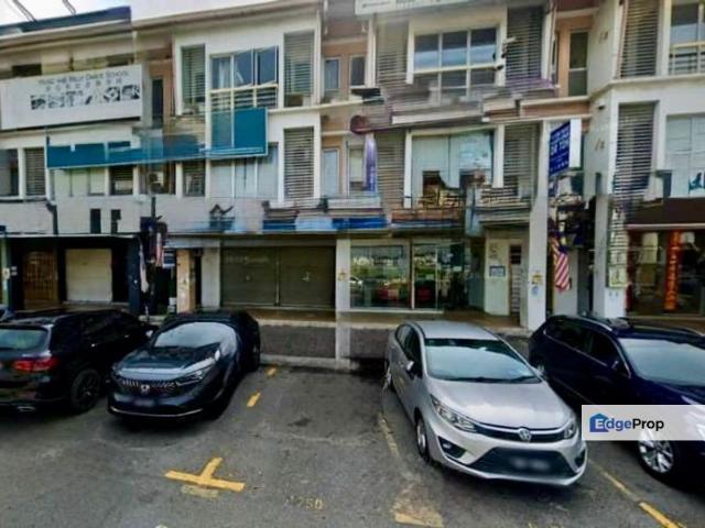 Shop for sale in Petaling, Alam Impian