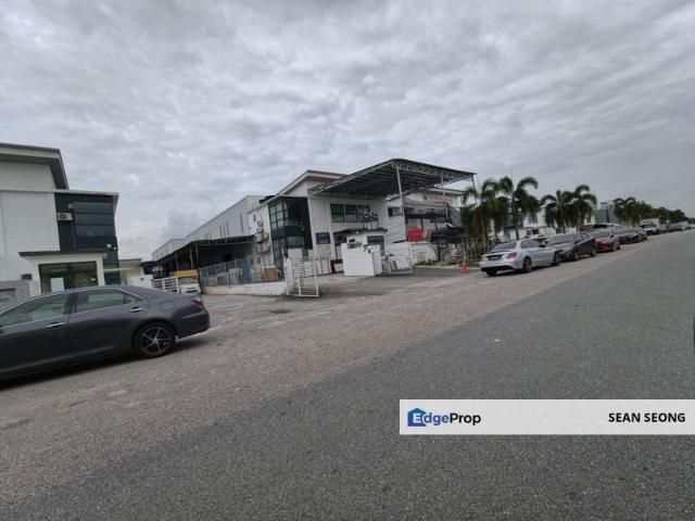 Warehouse for sale in Bukit Ledang, Johor