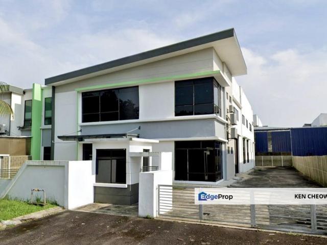 Warehouse for sale in Bukit Ledang, Johor