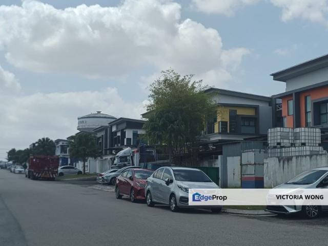 Warehouse for sale in Johor