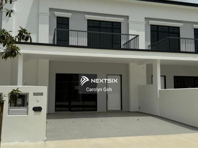 Warehouse for sale in Johor