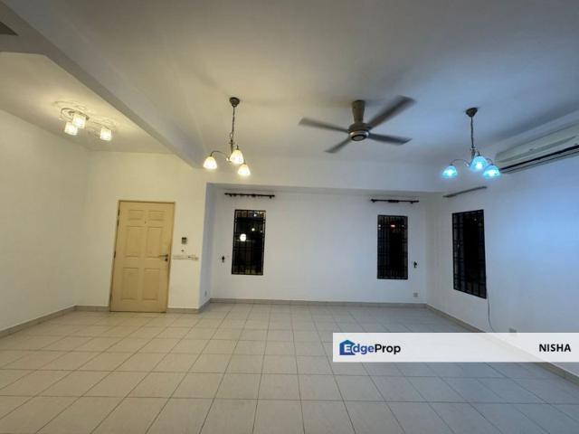 House for rent in Petaling, Alam Impian