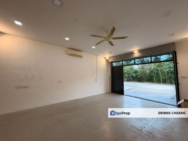 Shop for sale in Johor