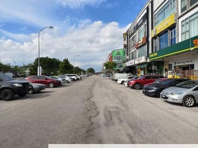 Shop for sale in Johor