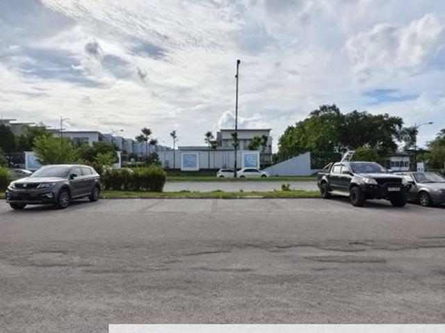 Shop for sale in Johor
