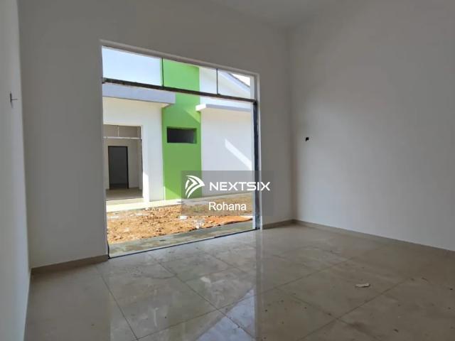 Residential House for sale in Kuala Selangor, Selangor