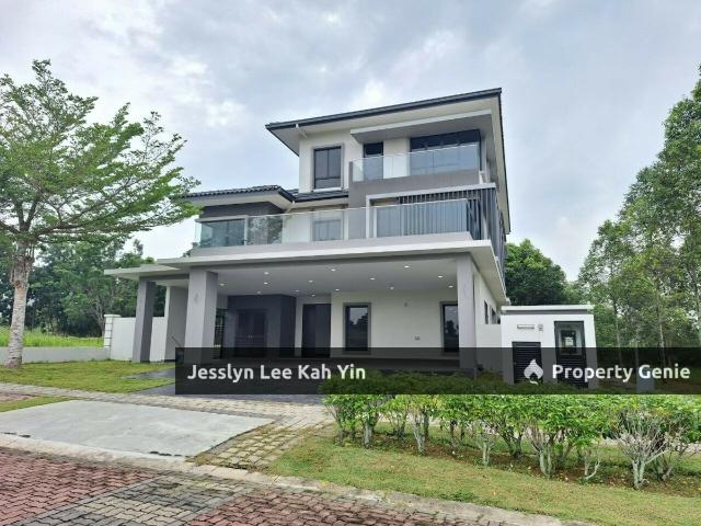 Bungalow for sale in Kajang, Langat