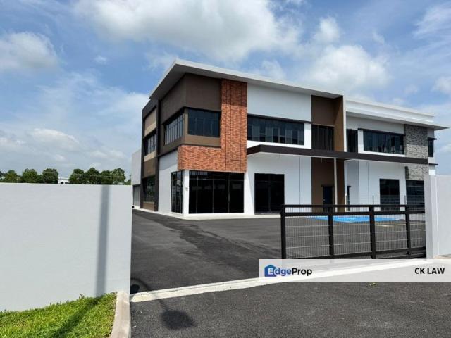 Shop for rent in Kajang, Langat