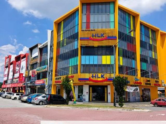 Shop for rent in Kajang, Langat