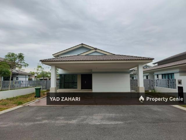 Bungalow for sale in Wellesley, Penang