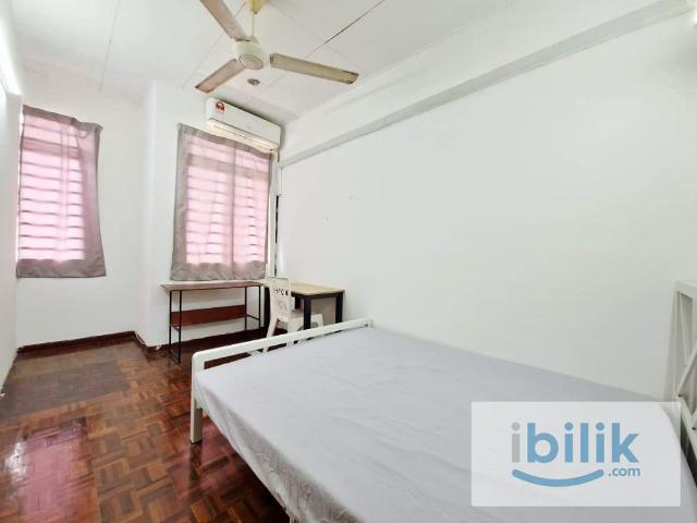 Room for rent in Seksyen U13, Shah Alam